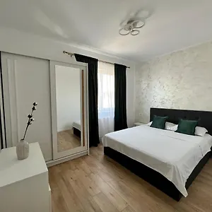 Central Riverfront Apartament